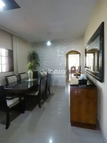 Vende se Casa Geminada 3 Quartos com 120 m² no Planalto ao lado da Estação Metrô Floramar!