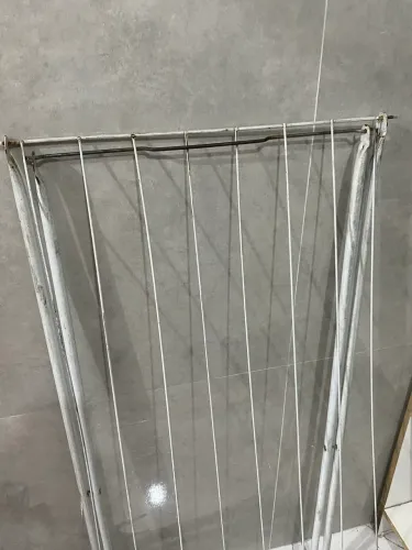 Varal de roupas de chão