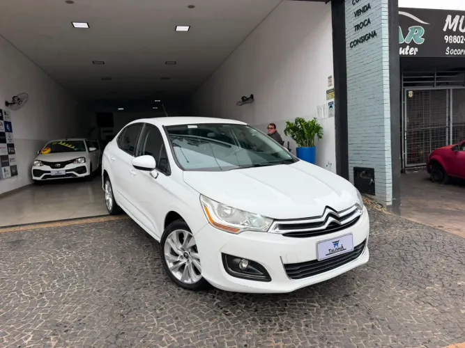 Citroen C4 Lounge Tendance 1.6 Turbo 4P AUT 2015