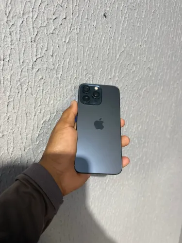 vendo iphone 15 PRO MAX 256GB