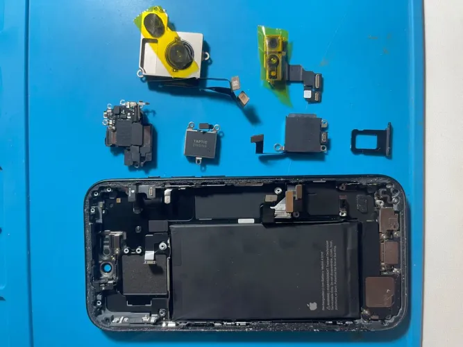 Peças iPhone 15