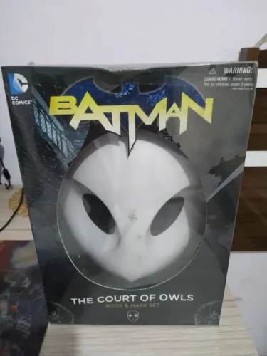 HQ Batman cort of own + mask