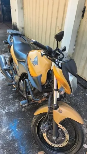 VENDO OU TROCO POR MOTO 