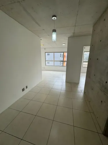 Imóvel para aluguel tem 70 metros quadrados com 2 quartos em Jardim das Acácias - São Paul