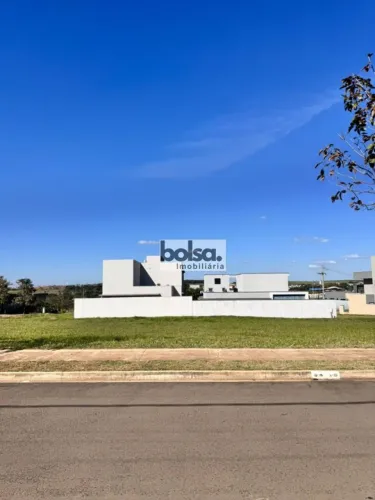 Terreno para venda com 365 m² em CONDOMÍNIO TAMBORÉ, Bauru - SP