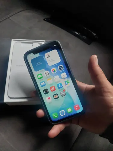 Iphone 11 128gb (C/ caixa , cabo, capinha)