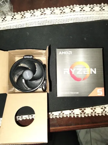 Cooler Original AMD Wraith Stealth para Ryzen 5 5500 - Novo