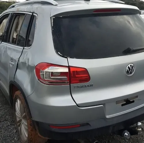 Vw Tiguan 2.0 TSI 2012 Airbag Capo Porta Motor Farol Suspensão Cambio Mecanica Sucata