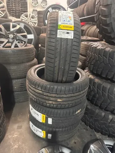 Pneus 225/45/17 novos