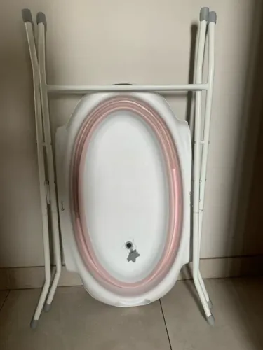 Banheira Dobrável Compacta c/ Suporte Smile Pink - Safety 1st