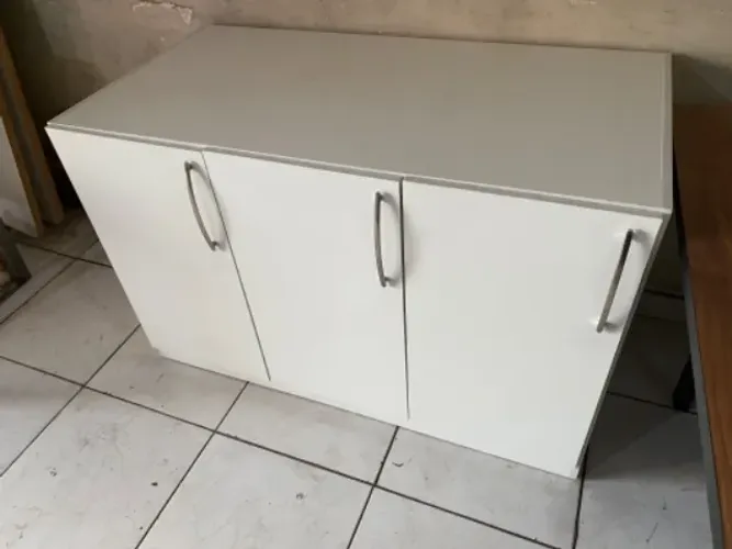 armario baixo em mdf com 3 portas - entrego