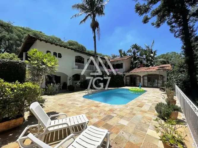 CASA EM CONDOMÍNIO À VENDA NA GRANJA VIANA