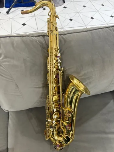 Saxofone tenor Michael