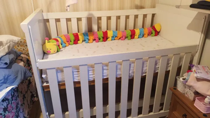 Berço padrão americano (amplo)