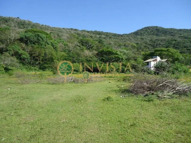 À venda | Terreno de 10.659,80 m² - Lagoa da Conceição, em Florianópolis.