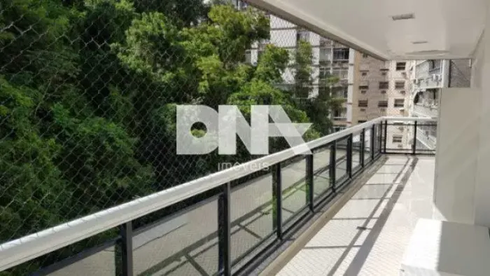 Apartamento : / Residencial / Copacabana