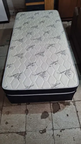 Cama Box Solteiro com Colchão D33 SEMI-NOVA