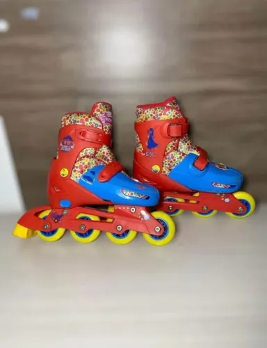 Patins infantil ajustável Disney Princesas - Branca de Neve