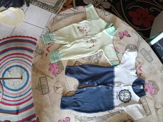 2 Macacões para Bebê