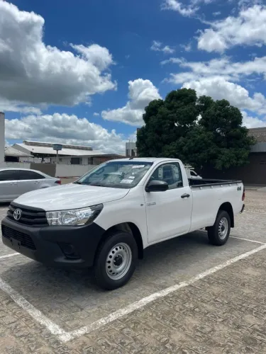 Toyota Hilux CS 4X4 2.8 TDI Diesel Aut. 2025