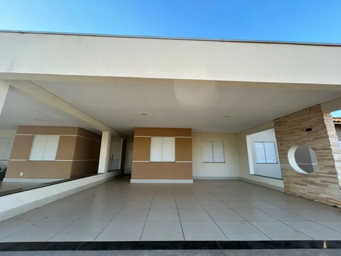 Vende-se Casa ampliada com 3/4 no Condomínio Mônaco em Cuiabá MT