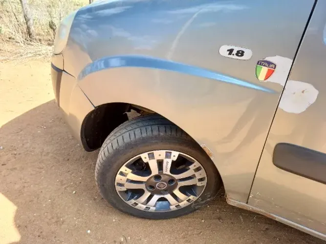 Fiat Doblo Essence 1.8 Flex 16V 5P 2012