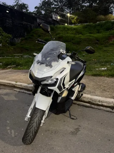Honda Adv 150 