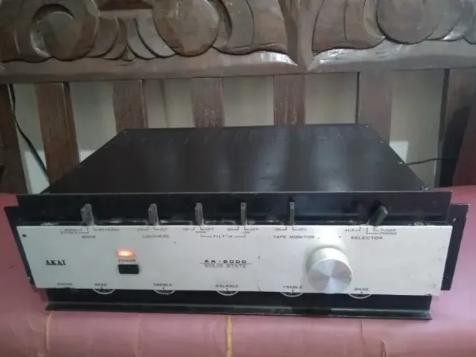 AMPLIFICADOR AKAi AA 6000 VINTAGE