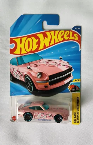 Miniatura Hot Wheels Nissan Datsun 240Z JDM Rosa Cerejeira