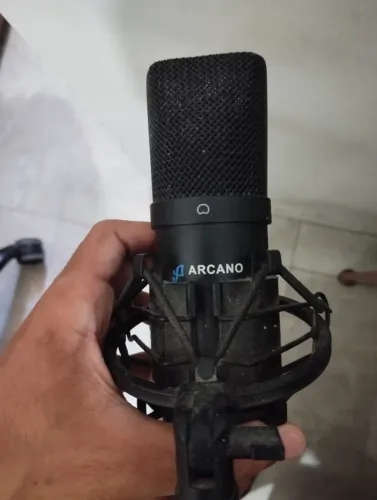 Microfone Condensador Arcano Black + Suporte