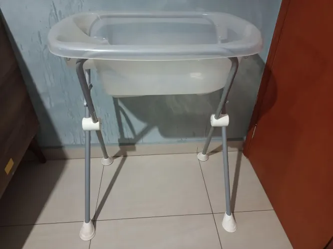 Banheira Tchibum Burigotto com suporte