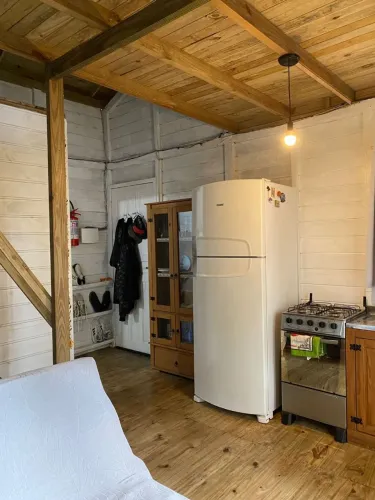 Casa em meio a natureza, costa da lagoa posto 6 acesso por barco e trilha ."diária" 