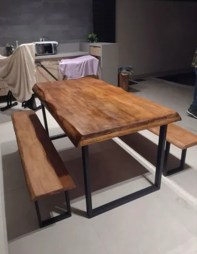 Mesa rústica
