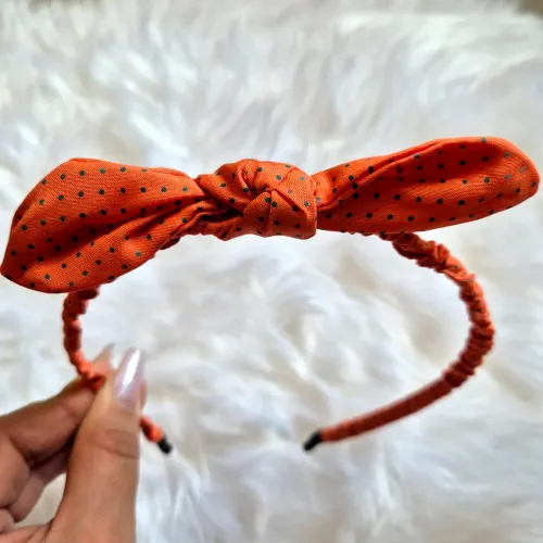 Tiara de cabelo em tecido poá