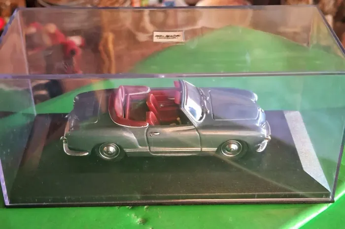 Miniatura Volkswagen Karmann Ghia<br>karmann Ghia Cabrio ano 1949-50 Minichamps <br>ESCALA 1/43