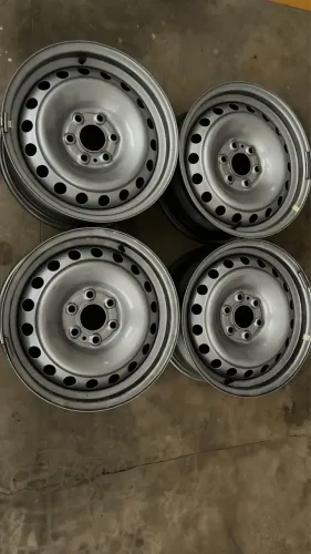 04 (quatro) Rodas de ferro, aro 16 para pick up Frontier