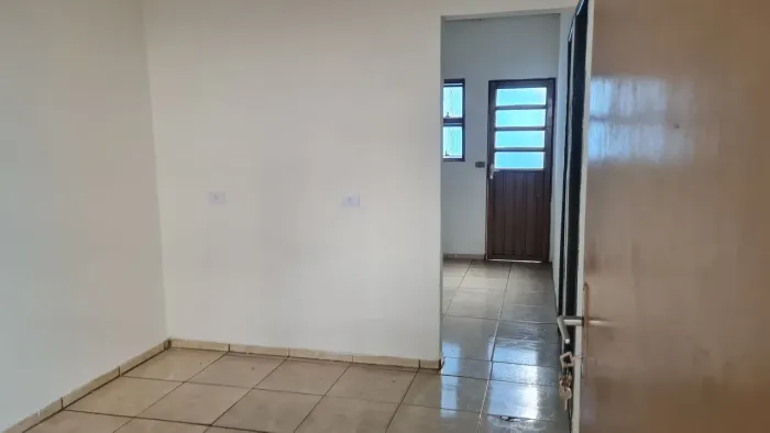 Alugo casa no Leblon