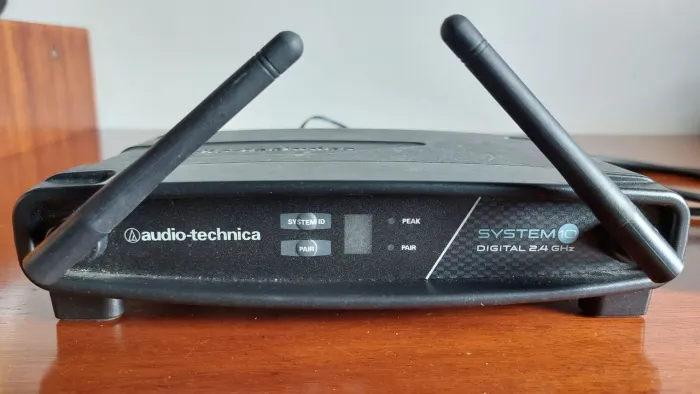 Transmissor de Áudio Profissional Sem Fio Audio-Technica System 10
