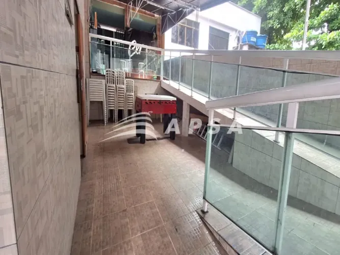 ESPAÇO COMERCIAL COM BANHEIRO E VARANDA NA ESTRADA DO TINDIBA-PECHINCHA. IDEAL PARA DELIVE
