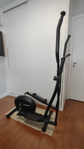 Elíptico Transport PodiumFit L100 - Magnético - 8 cargas - Silencioso