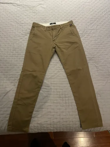 Calça vans