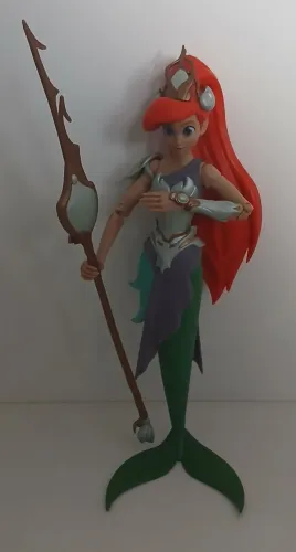 BONECO ACTION FIGURE DISNEY ORIGINAL MIRRORVERSE ARIEL A PEQUENA SEREIA COM TRIDENTE