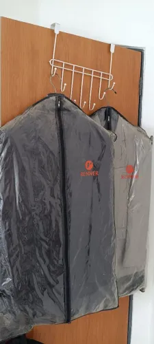 Ternos pouco usados