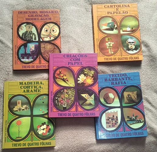 Coleção anos 60 livro trevo de 4 folhas