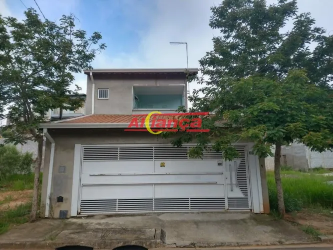 Sobrado vila carmela otima construção com 200 mts com mais 100 mts de sotão
