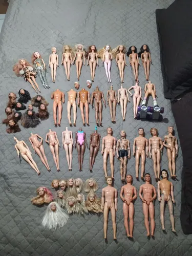 Lote grande de Barbie e Ken