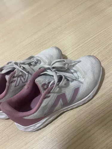 Tênis new balance