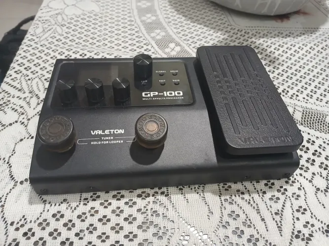 Pedaleira valeton gp 100