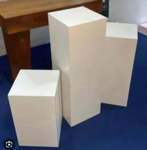 Expositores para vitrine e galeria