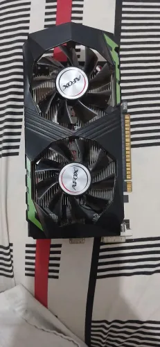 Afox GeForce GTX 750 Ti.